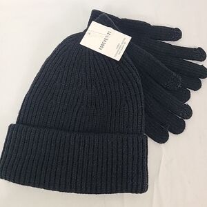 NEW Forever 21 Unisex Black Touchscreen Gloves and Beanie Set NWT $20